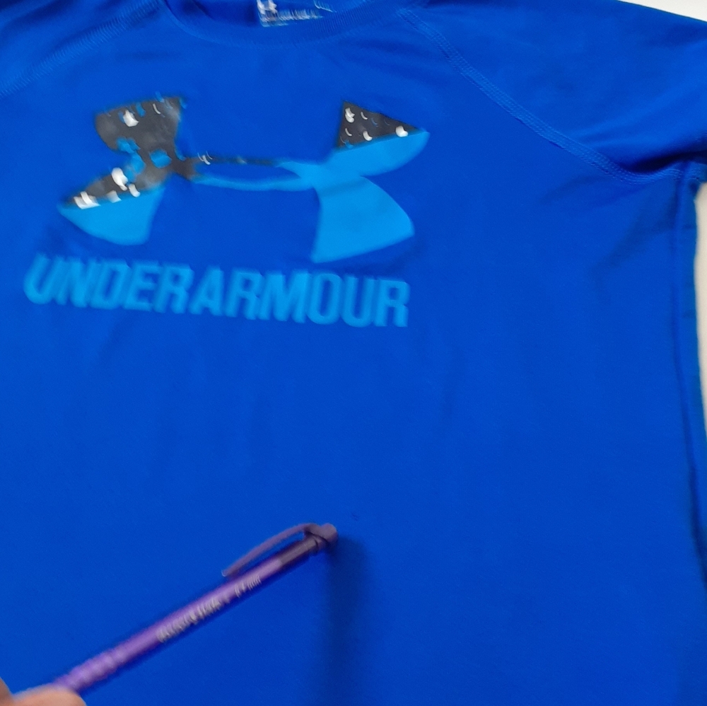 Under Armour lot of 2 shirts bundle - Picture 6 of 13